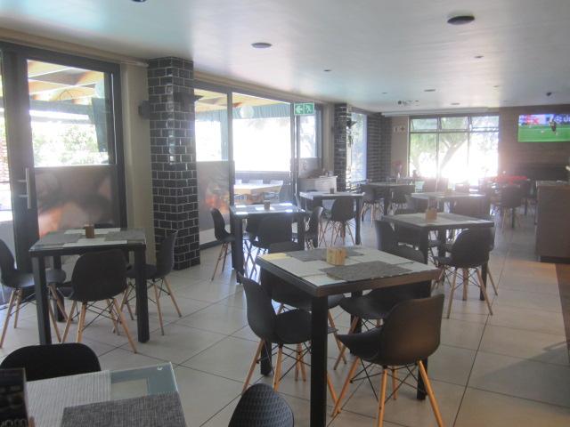 To Let 1 Bedroom Property for Rent in De Velde Western Cape